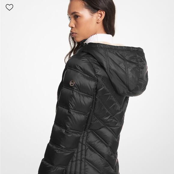 Michael Kors Puffer Jacket Black with faux fur Hood - Picture 1 of 7